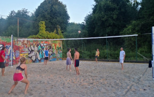 Le terrain de Beach-Volley